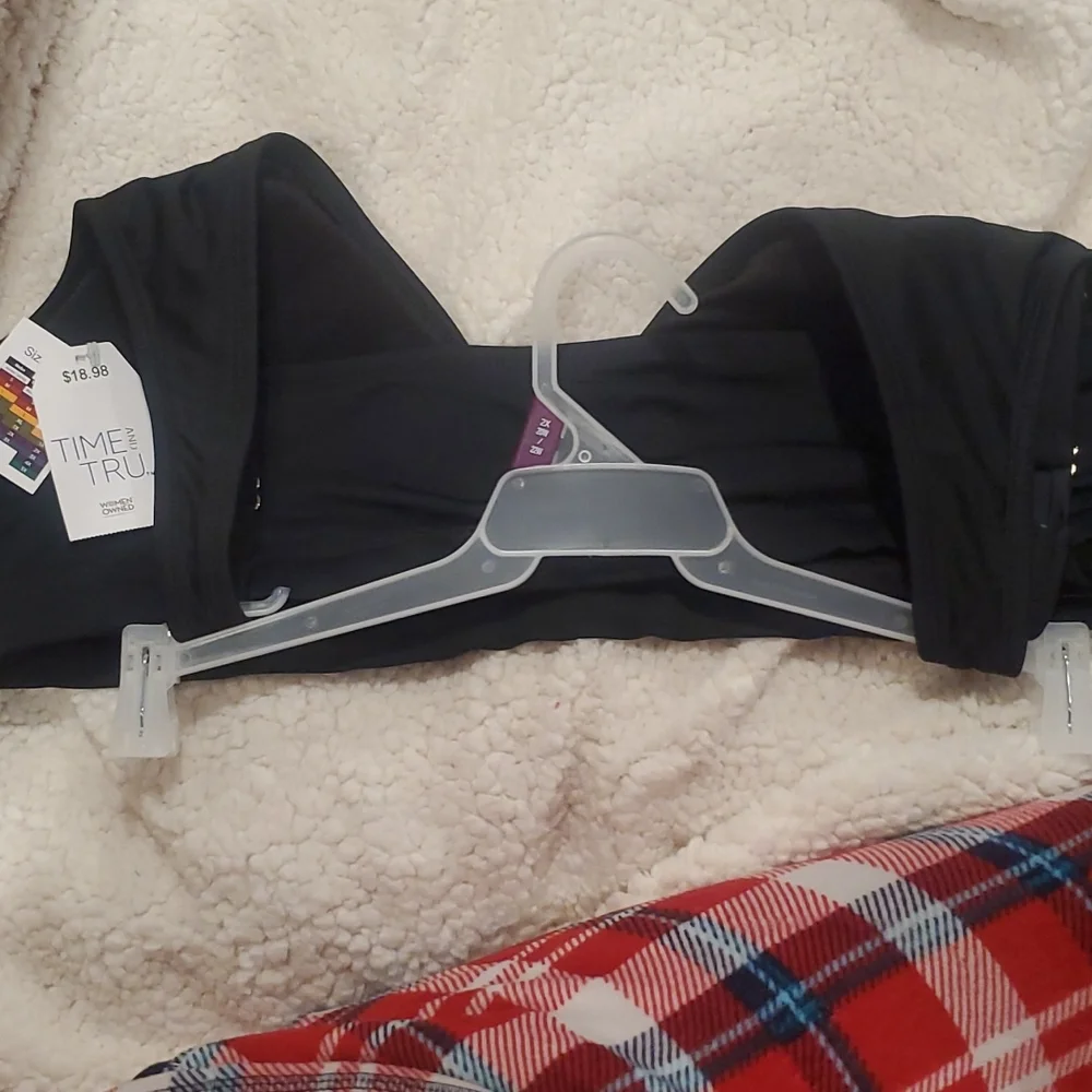 Rouched plus top - Picture 7 of 8